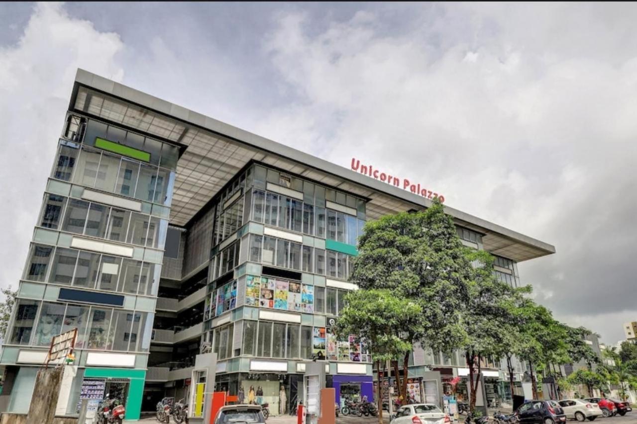 Hotel Unicorn, Surat Luaran gambar