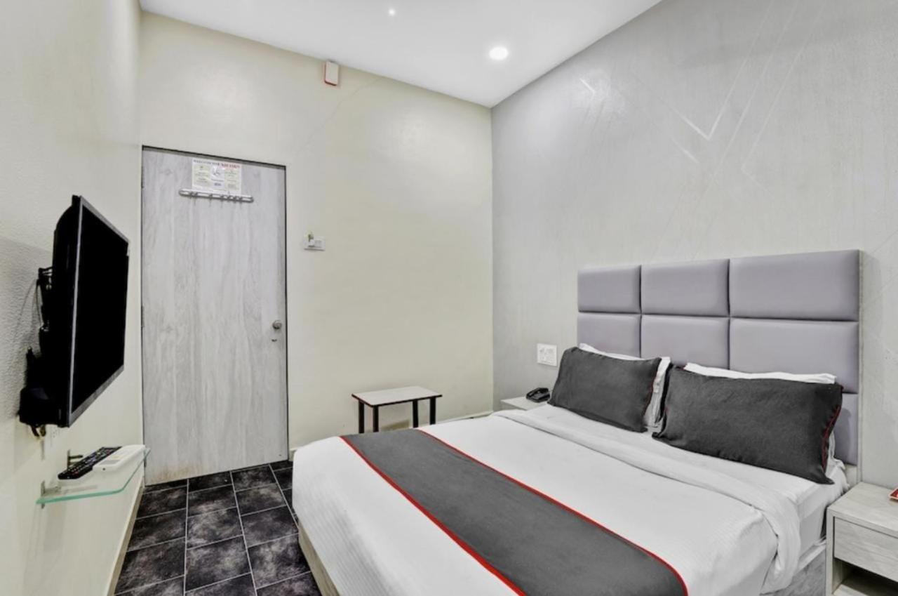 Hotel Unicorn, Surat Luaran gambar